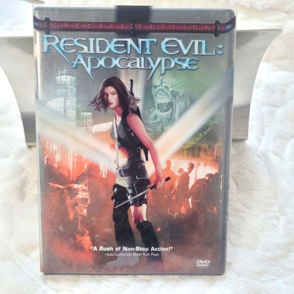 Resident Evil Apocalypse Special Edition DVD Feature and Bonus Disc - Picture 1 of 12